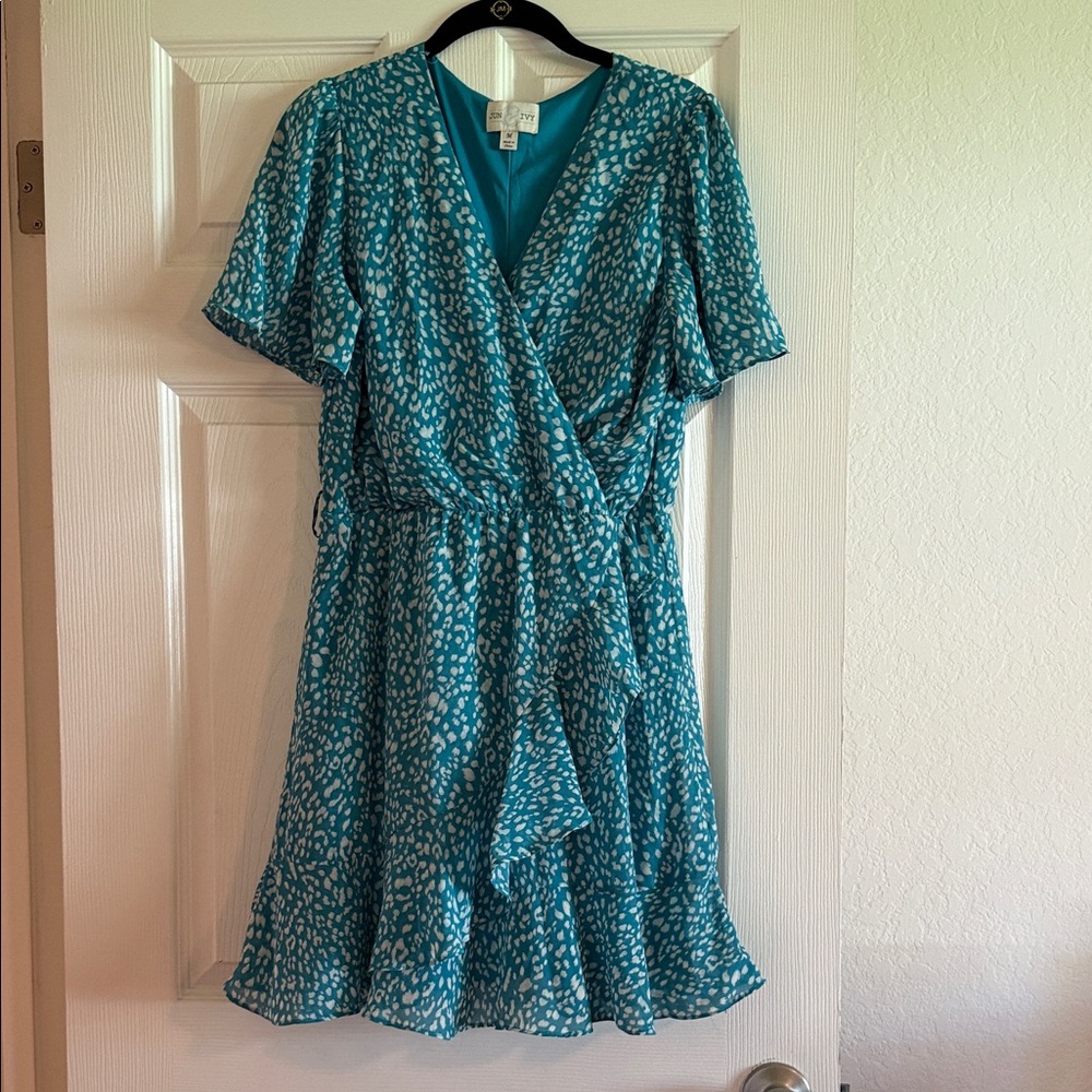 Chic Teal Patterned Wrap Dress